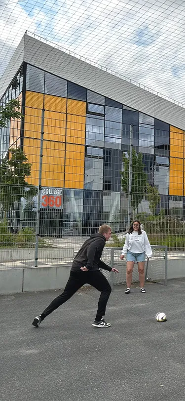 Eud Sociallivpaaskolen Fodbold