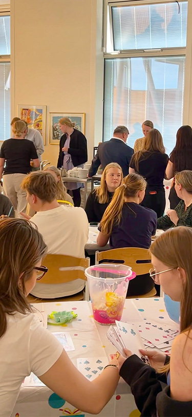 Eud Livet Paa Skolen Torsdagscafe Spil (1)