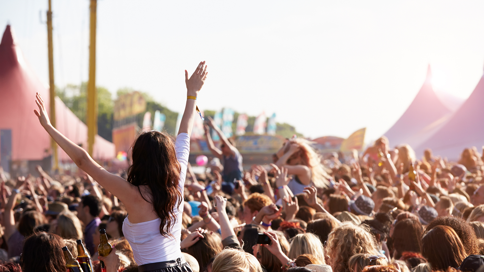 Mange mennesker til festival eller event