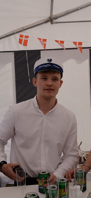 Htx Livet Paa Skolen Student I Telt