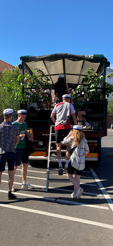 HHX Livet Paa Skolen Studentervogn Tur