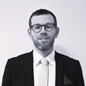 Rasmus Trangbæk underviser