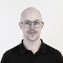 Steffen Holm Eriksen underviser