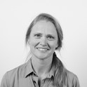 Karina Vingtoft underviser
