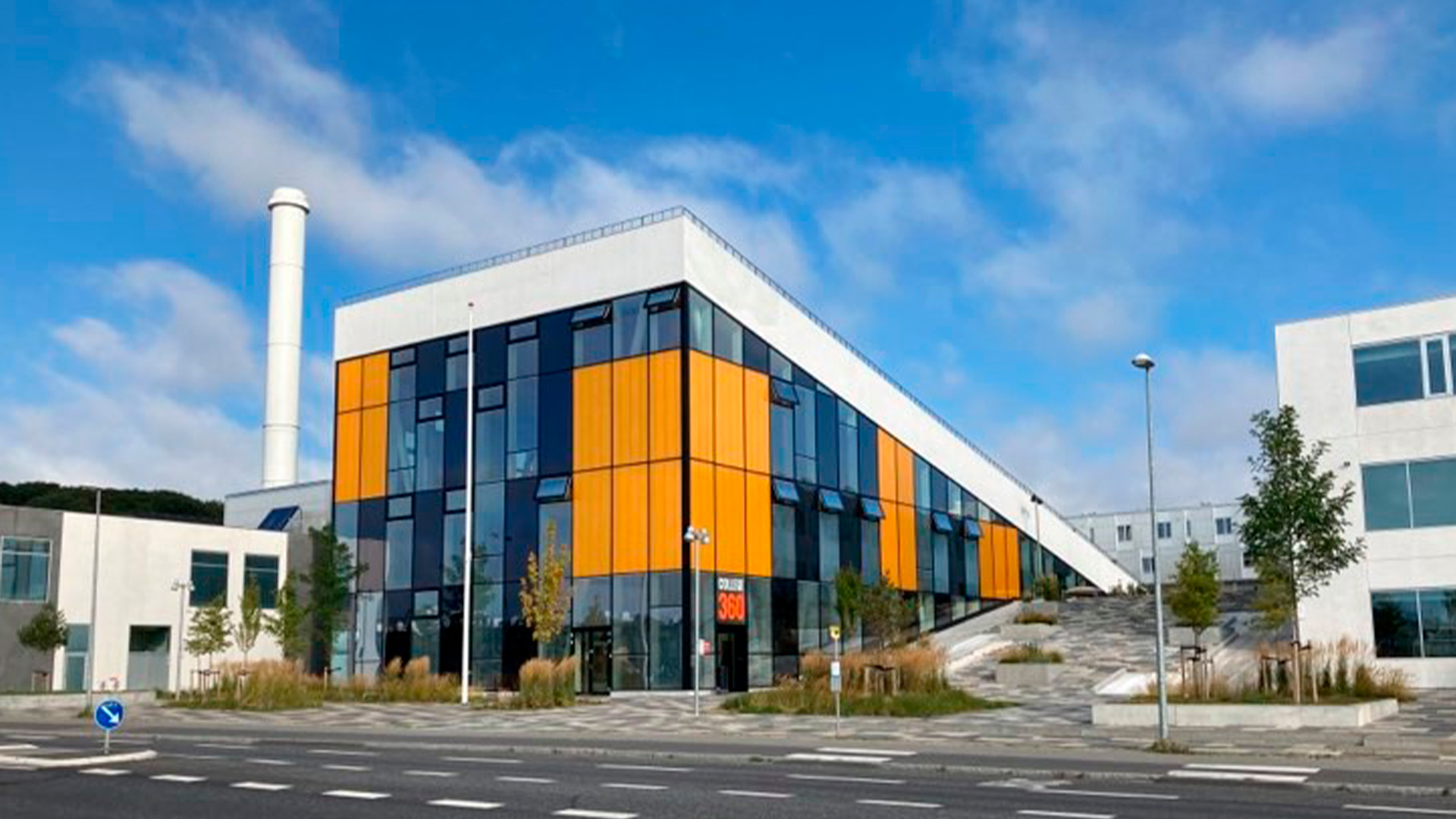 EUX Livet Paa Skolen Bredhoejvej 8