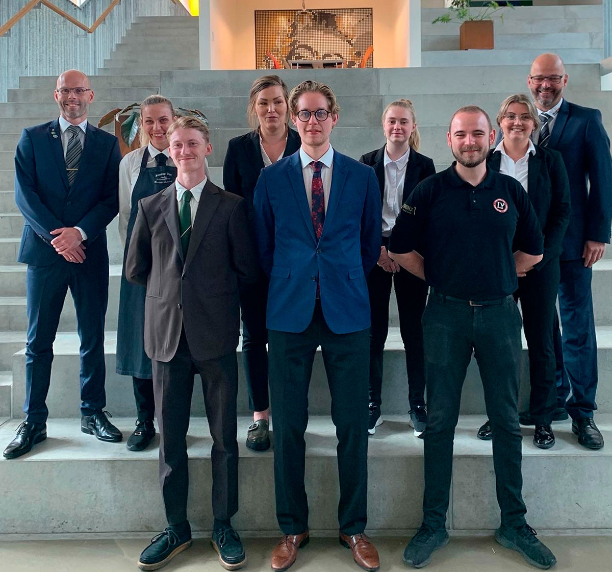 Svendeprøve Tjener 17. Juni 2022